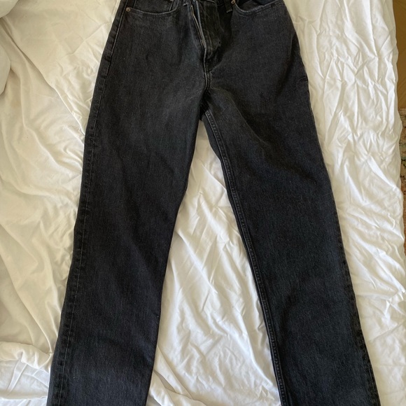 Abercrombie BLACK 90s Ultra High Rise Straight Jeans, Size 26. Cross cross waist - Picture 5 of 8